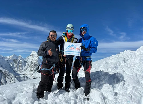 Island Peak With Everest 3 Passes Trek